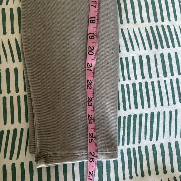 SPANX Pull On Denim Jeggings Jeans Light Gray Wash Size Small - Picture 6 of 7